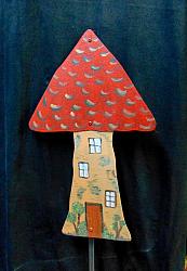 #3008 MUSHROOM HOUSE YARD STAKE