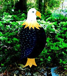 #9002 EAGLE yard art