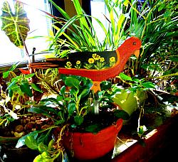 #9050 BIRD with Flowered Back Plant Stake